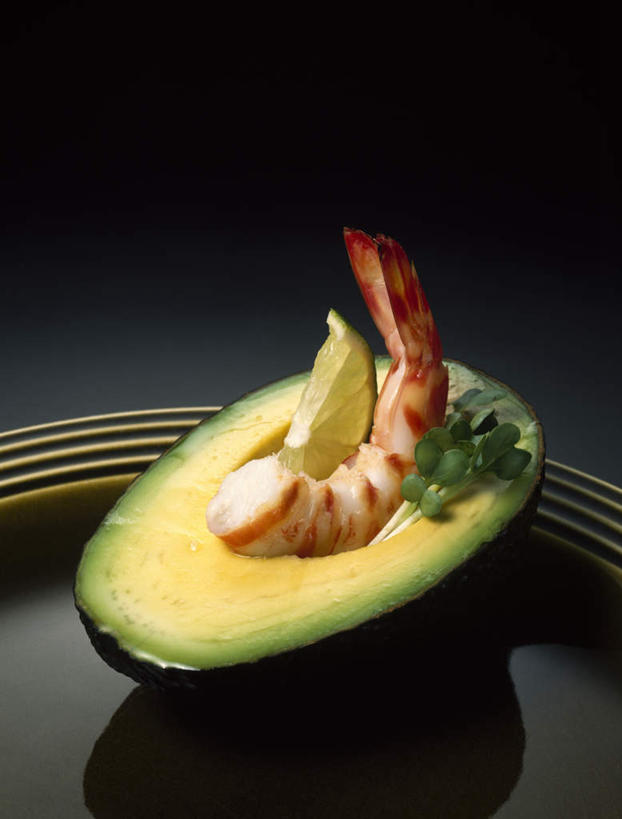 海鲜,无人,竖图,俯视,室内,特写,白天,烹饪,柠檬,餐具,水果,切开,黑色背景,新鲜,碟子,盘,明虾,生食,日本料理,料理,食品,果实,半个,水产,菜肴,美食,食物,盘子,碟,日式料理,酪梨,切,一半,日式,鳄梨,摄影,佳肴,有机食品,绿色食品,影棚,油梨,海产品,剖面,切面,樟梨,益母果,牛油果,柠果,彩图,高角度拍摄,影棚拍摄,拍摄