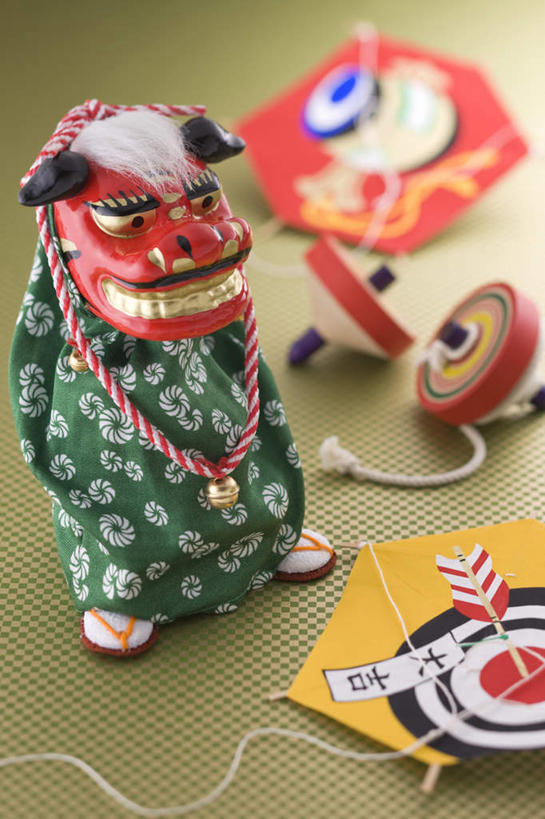无人,竖图,俯视,室内,特写,白天,游戏,节日,朦胧,模糊,庆祝,日本文化,玩,文化,娱乐,绳子,陀螺,庆典,休闲,益智,摄影,影棚,活动,纪念,绳索,发泄,消遣,智力,宣泄,陀罗,干乐,冰尜,打老牛,独乐,玩耍,嬉戏,彩图,高角度拍摄,影棚拍摄,拍摄