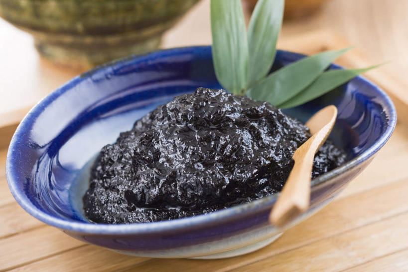 无人,横图,室内,特写,白天,正面,烹饪,餐具,叶子,勺子,调料,酱料,酱汁,佐料,日本料理,料理,食品,绿叶,紫菜,调味品,调味料,酱油,酱,菜肴,美食,食物,调羹,汤匙,碗,日式料理,日式,嫩叶,佳肴,叶,叶片,进餐用具,烹调用具,彩图