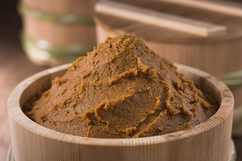 无人,横图,俯视,室内,特写,白天,烹饪,植物,豆,大豆,蔬菜,许多,朦胧,模糊,新鲜,桶,豆类,豆子,毛豆,调料,日本料理,料理,食品,调味品,调味料,菜肴,美食,食物,容器,日式料理,日式,佳肴,有机食品,绿色食品,储藏,储存,豆科,枝豆,味噌,黄豆,彩图,高角度拍摄,贮存