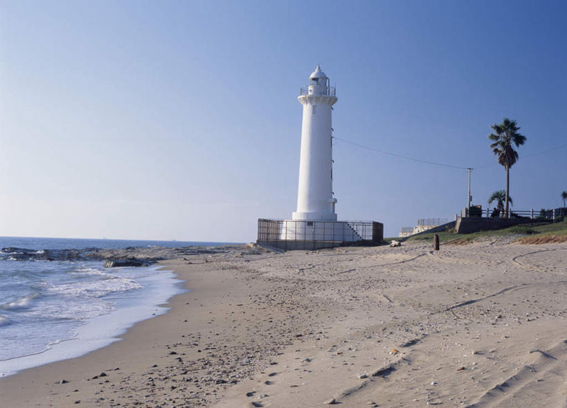 无人,横图,室外,白天,正面,旅游,度假,海浪,海洋,美景,沙滩,植物,爱知县,日本,亚洲,沙子,海岸,景观,浪花,水平线,灯塔,塔楼,海平线,沙地,娱乐,树,树木,绿色,自然,海水,享受,休闲,景色,放松,生长,成长,自然风光,海景,东亚,本州,本州岛,日本国,中部地方,爱知,大海,风浪,海,海水的波动,海滩,近岸浪,涌浪,彩图