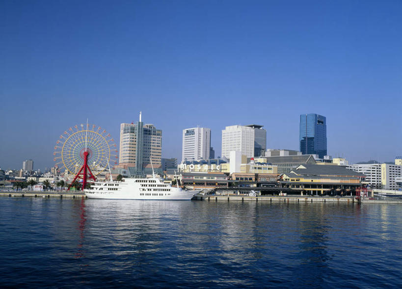 无人,游乐园,高楼大厦,横图,室外,白天,正面,度假,湖,湖泊,美景,水,城市风光,城市,大厦,建筑,摩天大楼,日本,亚洲,湖面,景观,水流,水面,摩天轮,娱乐,游轮,蓝色,蓝天,天空,交通工具,湖水,天,享受,休闲,景色,放松,晴朗,东亚,本州,万里无云,费里斯大转轮,本州岛,日本国,近畿地方,近畿,兵库,兵库县,神户,神户市,神戸,县厅,神戸市,晴空,晴空万里,彩图,大楼,高层建筑,高楼,摩天楼