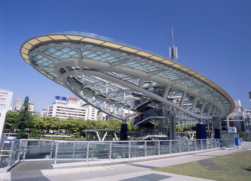 无人,栏杆,横图,室外,白天,仰视,旅游,度假,草地,草坪,树林,植物,标志建筑,地标,建筑,爱知县,名古屋,日本,亚洲,建筑群,围栏,娱乐,建设,护栏,草,树,树木,蓝色,绿色,蓝天,天空,自然,天,享受,休闲,放松,生长,成长,东亚,本州,本州岛,日本国,中部地方,爱知,县厅,名古屋市,彩图,低角度拍摄