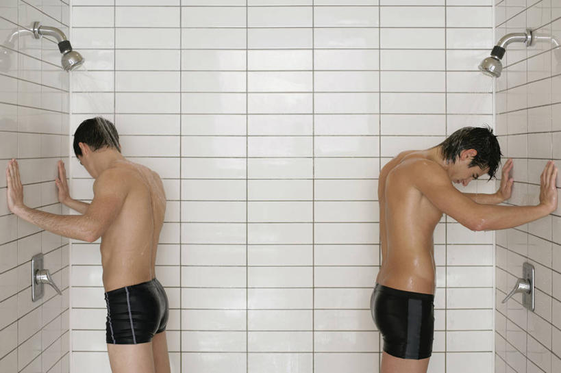 西方人,两个人,伙伴,朋友,站,闭眼,横图,室内,白天,侧面,洗澡,友谊,零件,建材,电路,卫生间,浴室,建筑,欧洲,欧洲人,撑,关闭,裤子,材料,瓷砖,干净,裸露,开关,墙砖,花洒,莲蓬头,黑色,按钮,打开,清洁,站着,享受,健康,放松,保健,建造,卫生,撑着,开启,裸,喷雾头,闭合,泡汤,友情,男人,男性,年轻男性,白种人,淋浴房,闭眼睛,闭着眼,闭着眼睛,站立,半身,彩图,沐浴,冲凉房,沐浴间,沐浴室,墙面砖