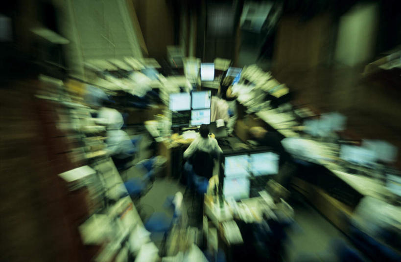 西方人,伙伴,朋友,商务人士,商务男性,办公室,坐,横图,俯视,室内,白天,长时间曝光,衬衫,友谊,合作,团队,电脑,显示器,鼠标,键盘,家具,桌子,椅子,德国,欧洲,欧洲人,套装,朦胧,模糊,网络,办公桌,许多人,输入设备,通讯设备,会议椅,一群人,台式电脑,战略,办公椅,西欧,通信设备,商务装,工薪阶层,输出设备,德意志联邦共和国,法兰克福,办公家具,联合,合谋,商务椅,培训椅,法兰克福市,黑森州,德意志证券交易所,法兰克福证券交易所,配合,协作,男人,男性,中年男性,白种人,白领,上班族,坐着,半身,彩图,高角度拍摄,衬衣