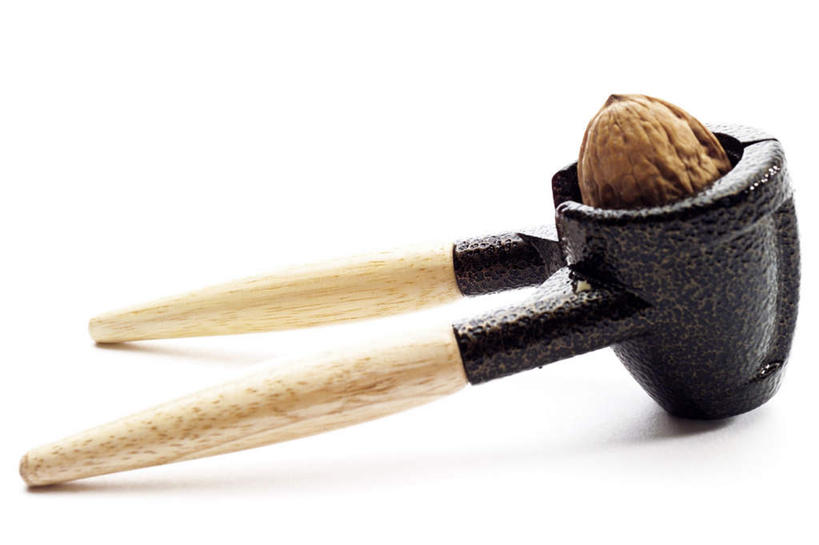 无人,横图,俯视,室内,特写,白天,白色背景,工具,钳子,核桃,坚果,果实,一个,干果,摄影,影棚,单个,五金,胡桃,核桃钳,胡桃钳,羌桃,胡桃夹,彩图,高角度拍摄,影棚拍摄,拍摄