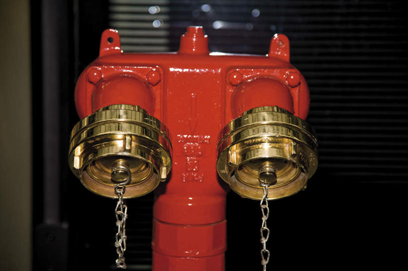 无人,横图,室外,特写,白天,正面,安全,静物,消防栓,阴影,光线,影子,阳光,消防,灭火,消防器材,彩图