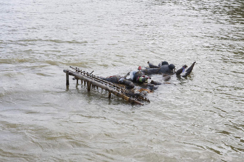 无人,横图,俯视,室内,白天,旅游,度假,河流,水,标志建筑,地标,建筑,雕塑,印度,亚洲,波纹,艺术,装饰,雕刻,雕像,河水,水流,建筑群,涟漪,娱乐,建设,水纹,工艺品,波浪,享受,休闲,放松,纪念,美术,主题,南亚,陈列,首府,印度共和国,水晕,功能,美学,加尔各答,西孟加拉邦,彩图,高角度拍摄