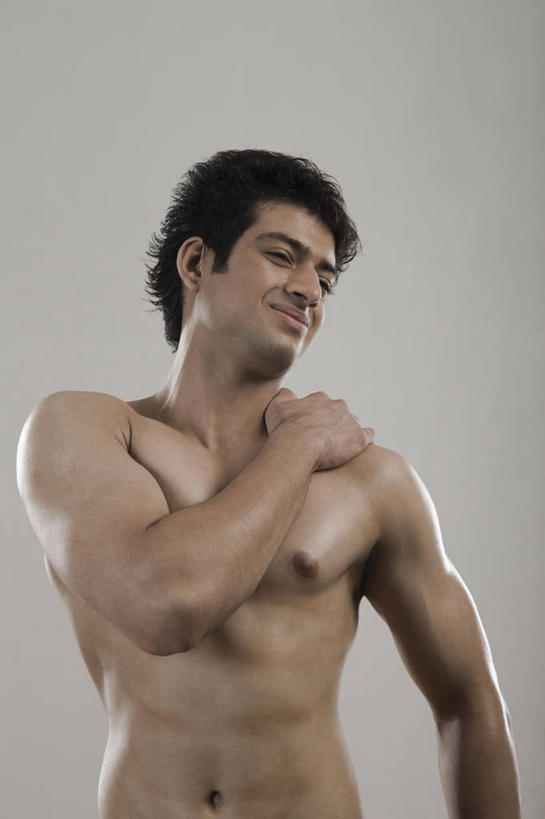 肌肉,健壮,一个人,站,竖图,室内,白天,正面,亚洲,仅一个男性,仅一个人,阴影,灰色背景,反射,影子,扭头,注视,裸露,仅一个年轻男性,观察,看,站着,转头,健康,活力,力量,搭,摄影,影棚,赤裸,观看,青春,察看,强壮,搭着,关注,显现,痛苦,裸,痛,疼,展现,男人,男性,年轻男性,亚洲人,印度人,站立,半身,彩图,影棚拍摄,拍摄