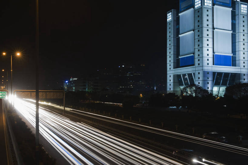 无人,高楼大厦,横图,室外,夜晚,正面,长时间曝光,度假,美景,城市风光,城市,大厦,道路,建筑,路,路灯,摩天大楼,夜景,公路,照明,印度,亚洲,阴影,光线,影子,景观,灯光,交通,娱乐,建设,灯,享受,休闲,景色,放松,照亮,照明设备,南亚,曝光,印度共和国,哈里亚纳,哈里亚纳邦,马路,彩图,大楼,高层建筑,高楼,摩天楼,古尔冈