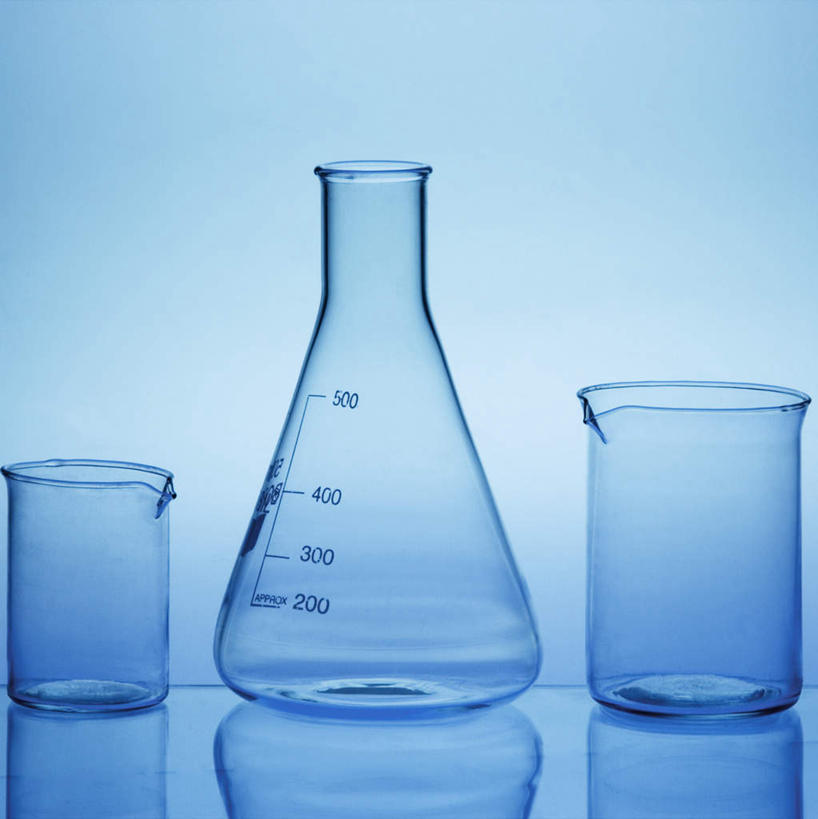 无人,方图,室内,特写,白天,正面,实验,仪器,静物,阴影,蓝色背景,研究,透明,反射,分析,化学,测试,烧杯,烧瓶,影子,锥形瓶,玻璃制品,三个,玻璃瓶,瓶子,器皿,摄影,影棚,玻璃仪器,试验耗材,实验用品,三角烧瓶,依氏烧瓶,锥形烧瓶,彩图,影棚拍摄,拍摄