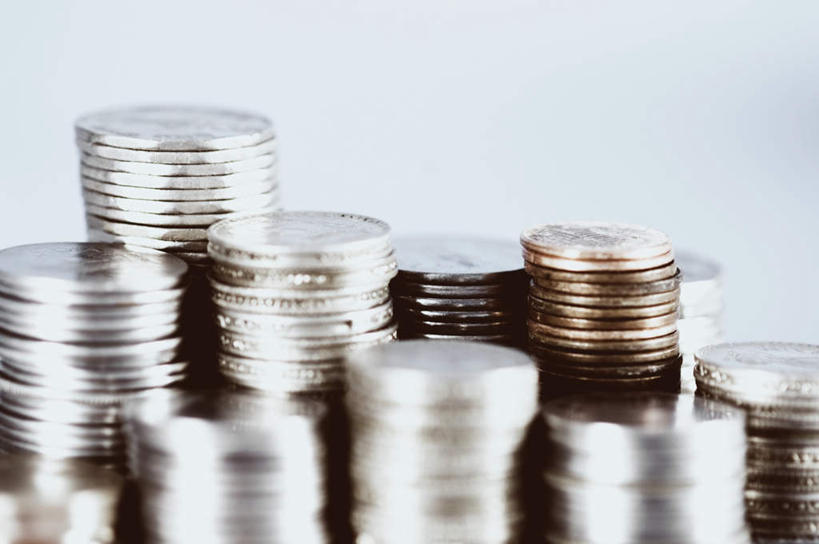 无人,横图,俯视,室内,特写,白天,白色背景,钱,静物,堆叠,朦胧,模糊,钱币,金融,摄影,影棚,经济,卢比,流通,贸易,货币,现金,硬币,彩图,高角度拍摄,影棚拍摄,拍摄