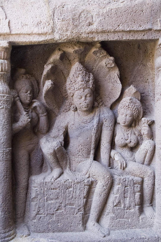 无人,竖图,室内,白天,正面,旅游,度假,石头,名胜古迹,标志建筑,地标,建筑,雕塑,印度,亚洲,节日,遗迹,艺术,装饰,雕刻,雕像,石子,墙,古迹,文化,文物,娱乐,建设,古建筑,墙壁,墙面,工艺品,祈祷,享受,休闲,健康,旅游胜地,放松,许愿,宗教,信仰,纪念,祈求,美术,基督教,天主教,修道院,主题,南亚,陈列,信念,古文明,印度共和国,功能,美学,马哈拉施特拉邦,神学院,修院,隐修院,阿旃陀,平安,石块,彩图