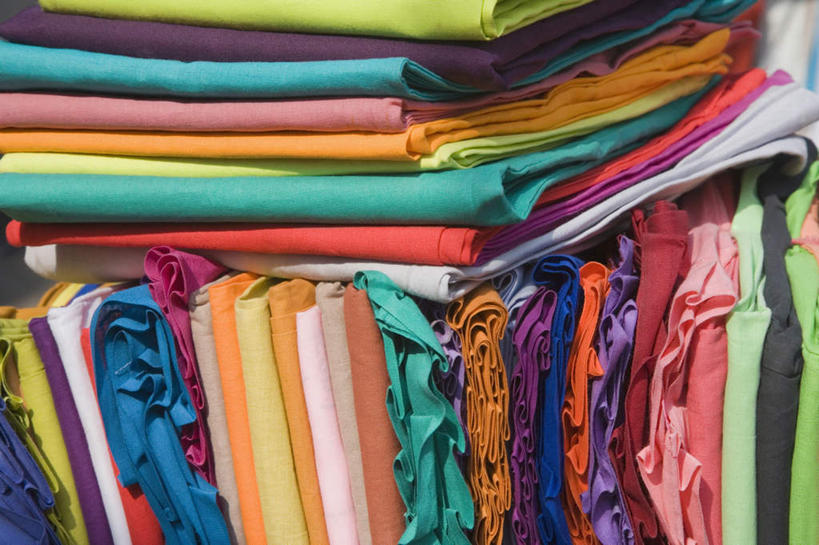 无人,商店,横图,彩色,室内,特写,白天,正面,购物,消费,静物,纺织品,一排,整齐,布,织物,商铺,排列,金融,五颜六色,布匹,色彩斑斓,队列,五彩缤纷,选购,贸易,血拼,五彩斑斓,市肆,商号,五光十色,卡其布,彩图,店铺