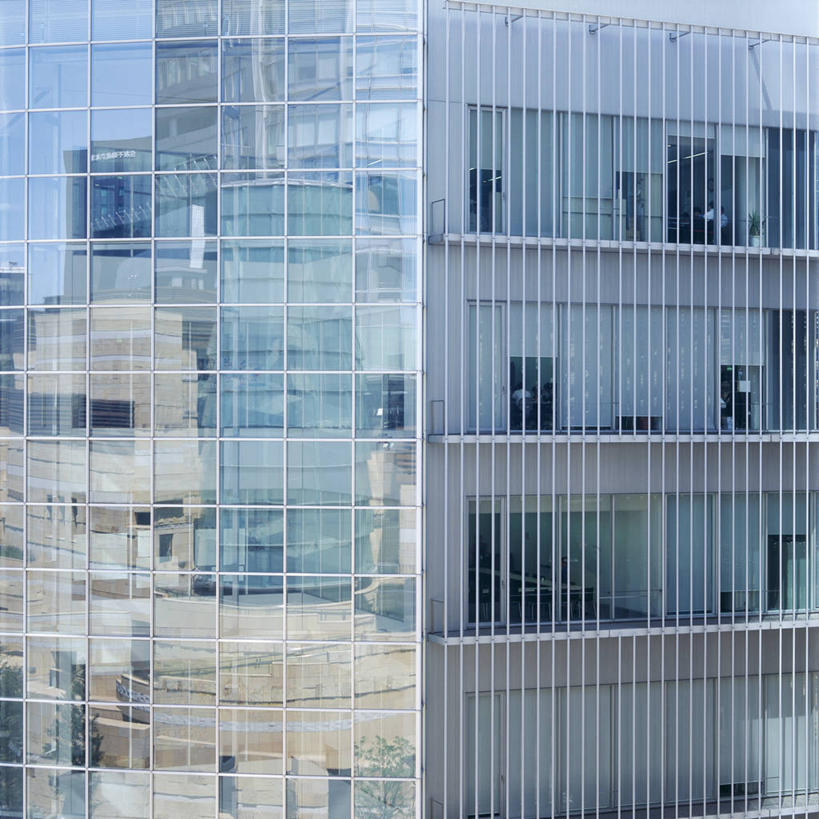 无人,高楼大厦,横图,室外,白天,正面,度假,办公楼,美景,窗户,城市风光,城市,大厦,建筑,摩天大楼,写字楼,奥地利,欧洲,一排,许多,阴影,整齐,并列,并排,光线,影子,景观,很多,娱乐,玻璃窗,排列,阳光,楼宇,享受,休闲,商务楼,景色,放松,队列,平行,中欧,奥地利共和国,彩图,大楼,高层建筑,高楼,摩天楼