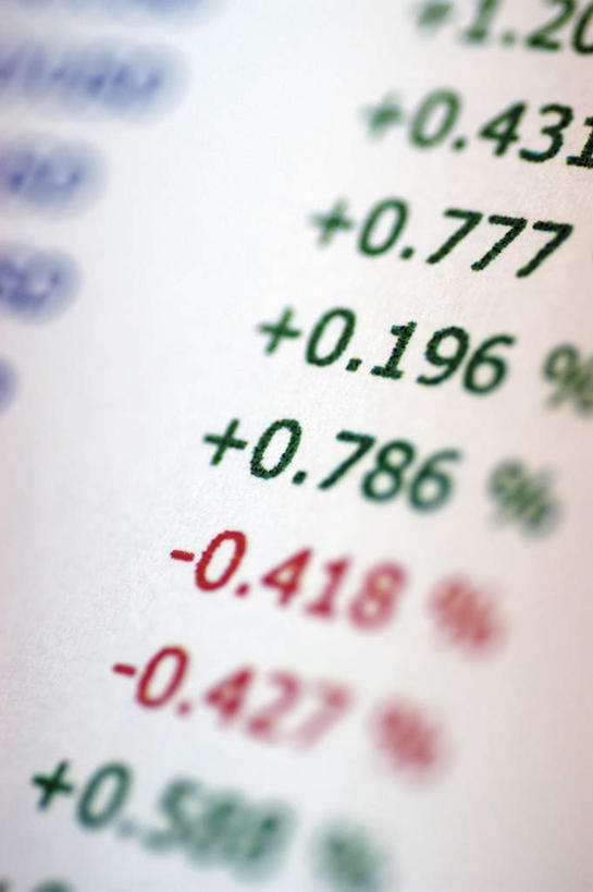 无人,竖图,俯视,室内,特写,白天,数据,静物,朦胧,模糊,标志,材料,档案,符号,数字,文件,文字,字符,标识,资料,金融,财务,阿拉伯数字,文档,债务,货币,彩图,高角度拍摄