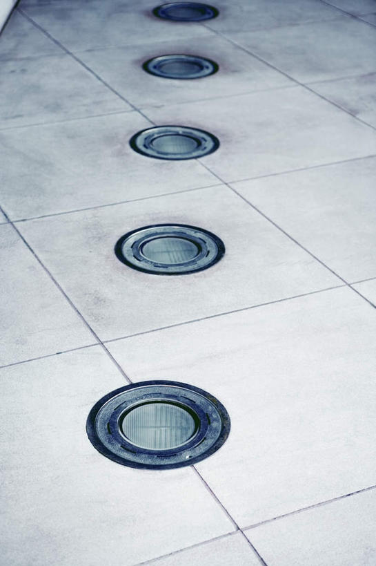 无人,竖图,俯视,室内,特写,白天,度假,美景,城市风光,城市,照明,美国,一排,许多,整齐,瓷砖,地砖,景观,灯光,地面,首都,娱乐,灯,排列,灯具,享受,休闲,景色,放松,照亮,北美,北美洲,照明设备,队列,美洲,地灯,华盛顿特区,华盛顿哥伦比亚特区,华府,北亚美利加洲,亚美利加洲,地埋灯,彩图,高角度拍摄