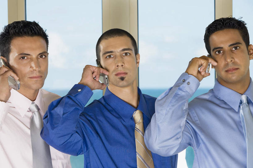 西方人,三个人,同事,商务人士,商务男性,站,打电话,横图,室内,白天,正面,衬衫,成功,合作,团队,集体,信心,窗户,电话,手机,欧洲,欧洲人,一排,握,套装,整齐,领带,拿,拿着,注视,通讯设备,队伍,玻璃窗,排列,蓝色,蓝天,天空,天,观察,看,站着,握着,晴朗,观看,察看,领导,象征,庄重,成就,队列,关注,商务装,身份,合伙,领袖,工薪阶层,万里无云,正式,地位,三部,交流,女人,女性,中年女性,白种人,白领,上班族,晴空,晴空万里,沟通,通话,站立,半身,彩图,衬衣