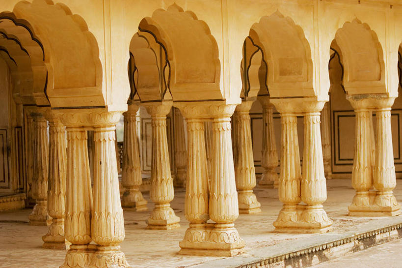 无人,家,宫殿,横图,室外,白天,正面,旅游,度假,别墅,标志建筑,地标,建筑,印度,亚洲,一排,整齐,并列,并排,柱子,房屋,屋子,公寓,走道,走廊,过道,娱乐,建设,洋房,楼房,住宅,排列,享受,休闲,旅游胜地,放松,队列,南亚,豪宅,平行,首府,拉贾斯坦邦,拉贾斯坦,印度共和国,琥珀堡,红粉之城,斋普尔,彩图,房子