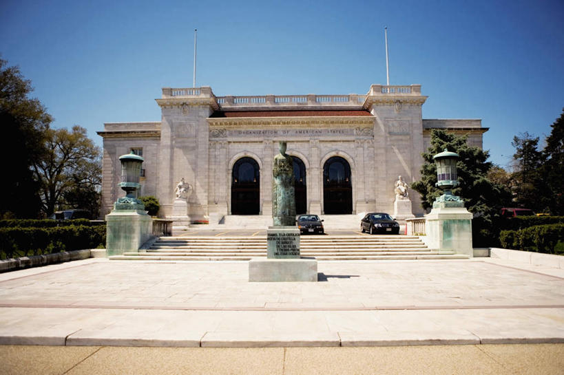 无人,横图,室外,白天,正面,度假,美景,植物,城市风光,标志建筑,城市,地标,建筑,雕塑,华盛顿,美国,阴影,艺术,装饰,光线,雕刻,雕像,影子,景观,建筑群,娱乐,建设,树,树木,蓝色,绿色,蓝天,天空,阳光,自然,工艺品,天,享受,休闲,景色,放松,生长,晴朗,成长,纪念,美术,北美,北美洲,主题,美洲,陈列,华盛顿州,万里无云,常绿之州,常青州,功能,美学,北亚美利加洲,亚美利加洲,晴空,晴空万里,彩图,总部大楼,总部,美洲国家组织