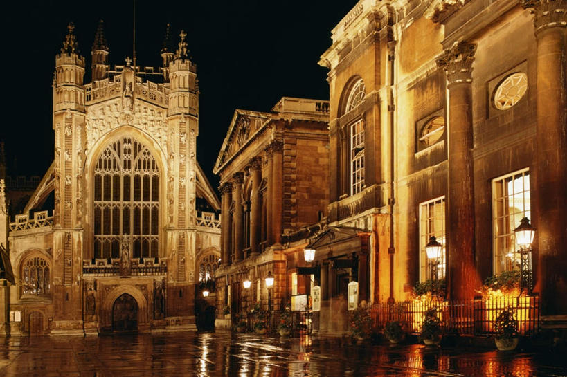 无人,横图,室外,夜晚,正面,旅游,度假,标志建筑,地标,建筑,路灯,照明,英国,欧洲,阴影,节日,光线,影子,灯光,文化,娱乐,建设,英格兰,灯,祈祷,享受,休闲,健康,旅游胜地,放松,许愿,宗教,信仰,纪念,祈求,照亮,基督教,照明设备,西欧,天主教,修道院,大不列颠,信念,巴斯,大不列颠及北爱尔兰联合王国,大不列颠联合王国,日不落英帝国,英吉利,萨默塞特郡,巴斯修道院教堂,萨默塞特,神学院,修院,隐修院,平安,彩图