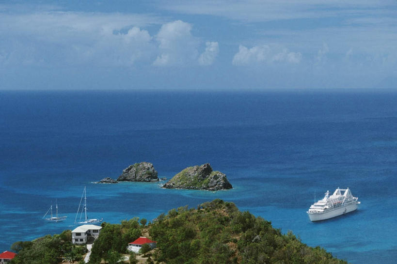 无人,横图,俯视,航拍,室外,白天,旅游,度假,岛屿,海浪,海洋,美景,森林,树林,植物,轮船,船,法国,欧洲,阴影,光线,影子,岛,景观,浪花,水平线,云,云朵,辽阔,海平线,云彩,娱乐,树,树木,蓝色,绿色,白云,蓝天,天空,阳光,自然,海水,交通工具,天,享受,休闲,广阔,景色,放松,生长,晴朗,成长,一望无际,鸟瞰,自然风光,载具,海景,法属圣马丁,法兰西共和国,圣马丁岛,法兰西第五共和国,无边无际,一马平川,大海,风浪,海,海水的波动,近岸浪,列岛,群岛,涌浪,诸岛,晴空,彩图,高角度拍摄,水天相接,水天一线