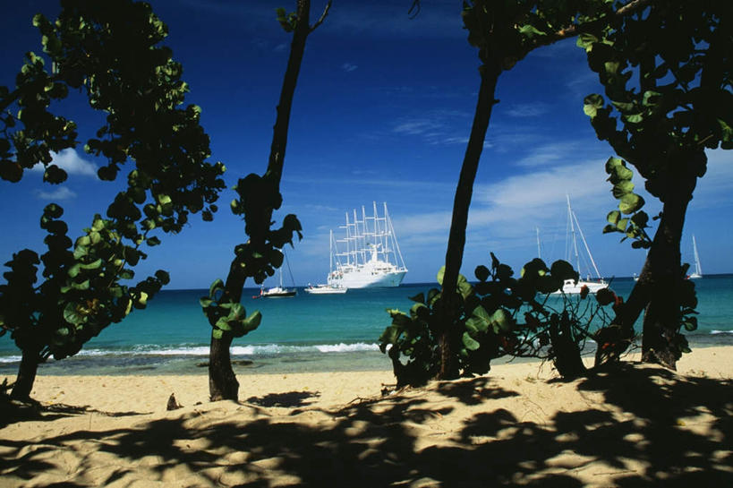 无人,横图,室外,白天,正面,旅游,度假,海浪,海洋,美景,沙滩,植物,轮船,船,棕榈树,叶子,一艘,阴影,光线,沙子,影子,海岸,景观,浪花,云,云朵,绿叶,沙地,云彩,娱乐,树,树木,蓝色,绿色,白云,蓝天,天空,阳光,自然,海水,交通工具,天,享受,休闲,嫩叶,景色,南美,放松,生长,晴朗,成长,南美洲,西印度群岛,拉丁美洲,自然风光,载具,美洲,海景,棕榈叶,亚美利加洲,南亚美利加洲,格林纳丁斯,圣文森特,叶,叶片,大海,风浪,海,海水的波动,海滩,近岸浪,涌浪,晴空,彩图