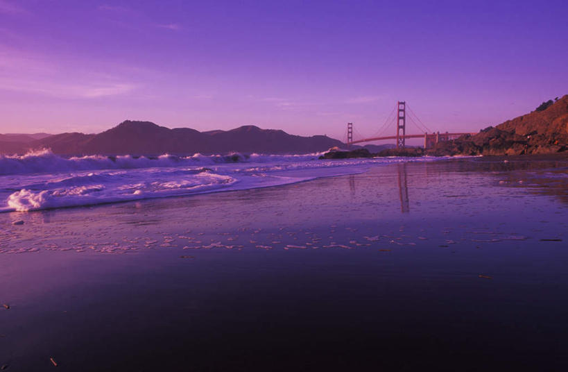 无人,横图,室外,白天,正面,旅游,度假,河流,美景,日落,山,山脉,水,标志建筑,大桥,地标,建筑,桥梁,美国,阴影,光线,影子,河水,景观,山峰,水流,晚霞,霞光,落日,建筑群,桥,山峦,娱乐,建设,拱桥,阳光,自然,黄昏,群山,享受,休闲,景色,彩霞,放松,悬索桥,北美,北美洲,加利福尼亚,自然风光,美洲,金门大桥,加州,加利福尼亚州,金州,黄金州,金门海峡,桁架拱桥,北亚美利加洲,亚美利加洲,夕照,夕阳,彩图,斜阳