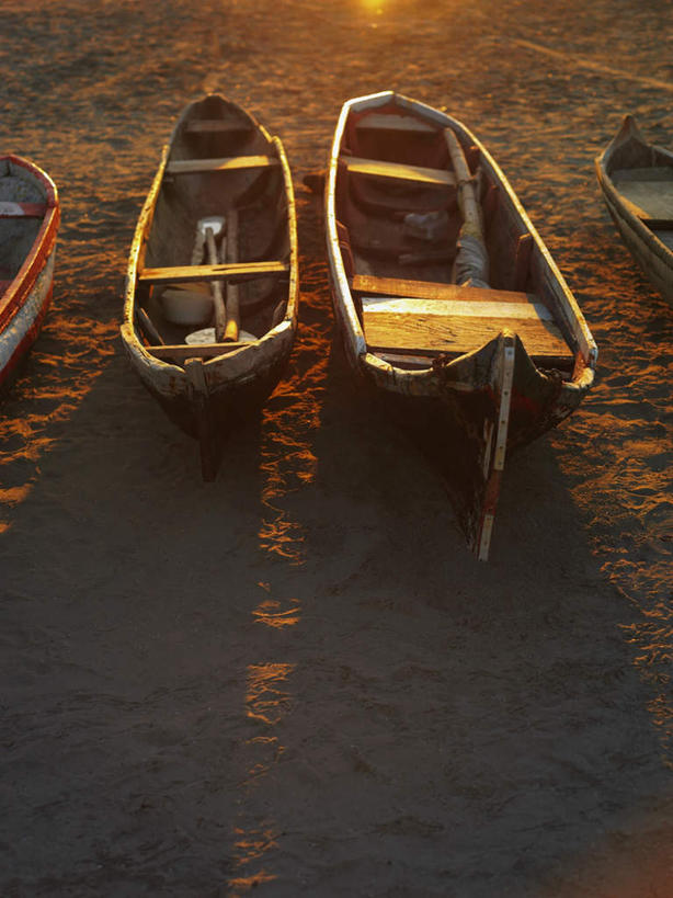 无人,竖图,俯视,室外,白天,度假,美景,日落,城市风光,城市,船,哥伦比亚,停靠,阴影,光线,影子,景观,晚霞,霞光,落日,木船,娱乐,阳光,黄昏,绳子,交通工具,享受,休闲,景色,彩霞,南美,放松,绳索,南美洲,舟,拉丁美洲,停泊,载具,美洲,首府,卡塔赫纳,亚美利加洲,南亚美利加洲,哥伦比亚共和国,夕照,玻利瓦尔,玻利瓦尔省,夕阳,彩图,高角度拍摄,斜阳