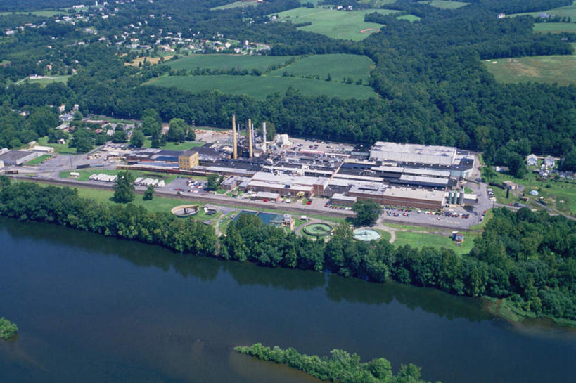 无人,工厂,横图,俯视,航拍,室外,白天,度假,草地,草坪,河流,美景,树林,水,植物,城市风光,城市,美国,波纹,河水,景观,水流,涟漪,娱乐,草,树,树木,绿色,倒影,水纹,自然,波浪,享受,休闲,景色,放松,生长,成长,倒映,北美,北美洲,鸟瞰,美洲,新泽西,水晕,北亚美利加洲,亚美利加洲,新泽西州,新州,花园之州,花园州,反照,彩图,高角度拍摄,工地,制造厂,米尔福德,苏塞克斯县