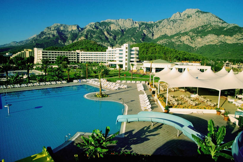 无人,体育馆,游泳池,宾馆,家,横图,俯视,室外,白天,度假,草地,草坪,石头,美景,山,山脉,水,植物,城市风光,城市,土耳其,亚洲,阴影,光线,石子,影子,房屋,屋子,景观,山顶,山峰,水池,水面,公寓,山峦,娱乐,泳池,洋房,楼房,住宅,草,树,树木,蓝色,绿色,蓝天,天空,阳光,自然,群山,天,享受,休闲,景色,放松,生长,晴朗,成长,游泳馆,西亚,沉积岩,万里无云,颠峰,极峰,安塔利亚省,水成岩,石块,岩石,晴空,晴空万里,彩图,高角度拍摄,房子,客店,客栈,旅店,旅馆,旅舍,汽车旅馆,土耳其共和国