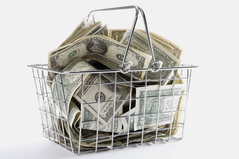 无人,横图,室内,特写,白天,白色背景,正面,钱,美元,静物,金属制品,一堆,许多,阴影,堆叠,堆积,反射,金属,标志,篮子,钱币,数字,文字,影子,字符,美金,标识,购物篮,一个,钞票,金融,纸币,摄影,阿拉伯数字,影棚,经济,单个,堆,便利,存放,载具,美圆,流通,纸钞,贸易,快捷,方便,寄存,寄放,暂存,购物提篮,货币,现金,购物筐,彩图,影棚拍摄,拍摄