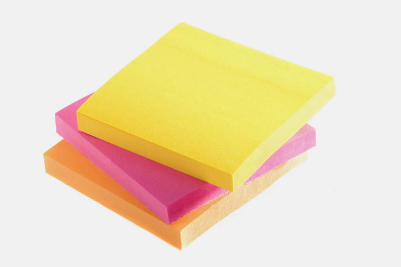 无人,横图,俯视,室内,特写,白天,白色背景,静物,阴影,反射,粘性,影子,办公用品,便利贴,便签,文具,粉色,黄色,三本,橙色,摄影,影棚,办公设备,文具用品,记事,快捷,文化工具,方便,N次贴,便条贴,告诉贴,即时贴,彩图,高角度拍摄,影棚拍摄,拍摄