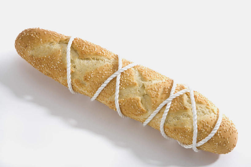 点心,面包,无人,横图,俯视,室内,特写,白天,白色背景,阴影,反射,影子,食品,面点,食物,糕点,一个,绳子,摄影,影棚,单个,捆绑,绳索,绑缚,彩图,高角度拍摄,影棚拍摄,拍摄