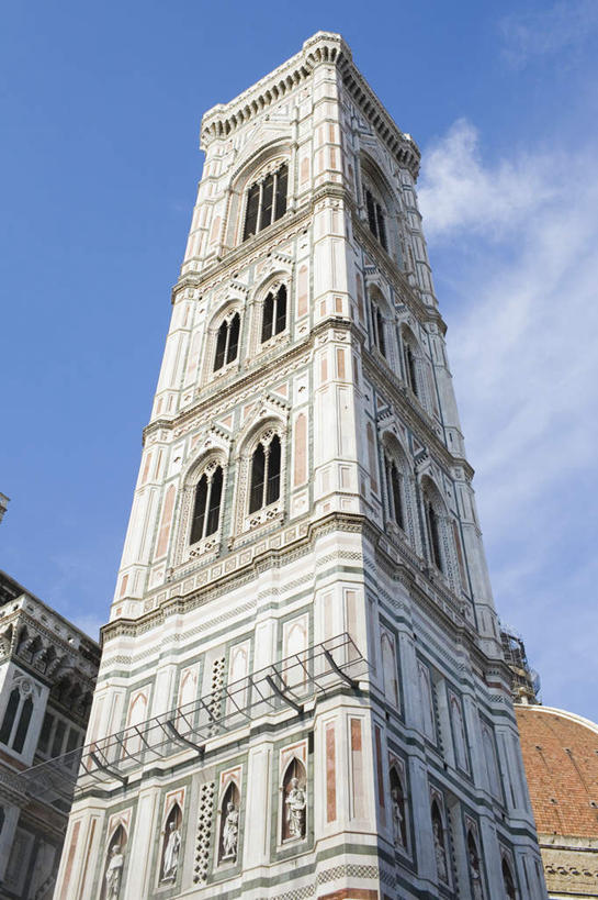 无人,竖图,室外,白天,仰视,旅游,度假,名胜古迹,标志建筑,地标,建筑,意大利,佛罗伦萨,欧洲,阴影,遗迹,时间,光线,时钟,影子,云,云朵,钟楼,计时,云彩,古迹,文物,娱乐,建设,古建筑,蓝色,白云,蓝天,天空,阳光,钟表,天,享受,休闲,表,旅游胜地,放松,晴朗,南欧,古文明,世界文化遗产,意大利共和国,塔钟,百花之城,翡冷翠,佛罗伦萨大教堂,花之圣母大教堂,圣母百花大教堂,钟,晴空,彩图,低角度拍摄