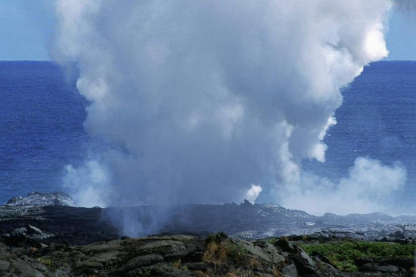 无人,横图,室外,白天,正面,旅游,度假,火山,石头,美景,山,山脉,植物,雾,美国,沸腾,蒸汽,石子,景观,山峰,烟雾,山峦,水蒸气,娱乐,树,树木,绿色,自然,群山,享受,休闲,景色,放松,生长,成长,北美,北美洲,自然风光,美洲,蒸发,北亚美利加洲,亚美利加洲,活火山,石块,休眠火山,岩石,彩图