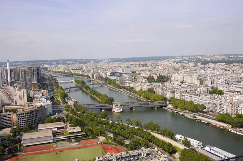 无人,家,横图,俯视,航拍,室外,白天,度假,海浪,海洋,美景,城市风光,城市,大桥,立交桥,桥梁,法国,巴黎,欧洲,许多,阴影,光线,影子,房屋,屋子,景观,浪花,水平线,云,云朵,高架,斜拉桥,桥,辽阔,海平线,首都,云彩,娱乐,楼房,住宅,排列,蓝色,白云,蓝天,天空,阳光,海水,天,享受,休闲,广阔,景色,放松,晴朗,一望无际,鸟瞰,海景,法兰西共和国,法兰西第五共和国,摆列,无边无际,一马平川,大海,风浪,海,海水的波动,近岸浪,涌浪,晴空,彩图,高角度拍摄,房子,布列,分列,水天相接,水天一线