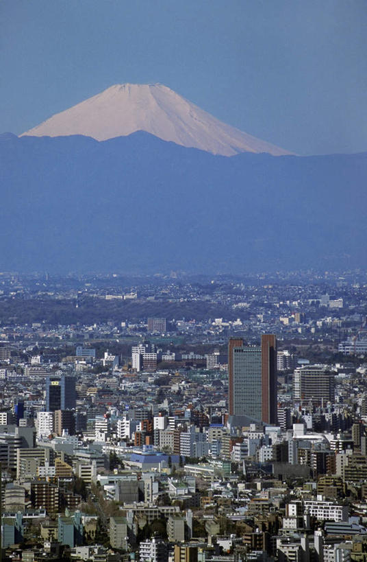 无人,家,高楼大厦,竖图,俯视,航拍,室外,白天,度假,火山,美景,雪,植物,大雪,城市风光,城市,大厦,建筑,摩天大楼,富士山,静冈县,日本,亚洲,许多,房屋,屋子,积雪,景观,雪景,冬季,冬天,建筑群,娱乐,建设,楼房,住宅,树,树木,排列,绿色,自然,享受,休闲,景色,放松,寒冷,生长,成长,鸟瞰,东亚,本州,本州岛,日本国,中部地方,静冈,山梨,山梨县,严寒,摆列,活火山,彩图,高角度拍摄,房子,大楼,高层建筑,高楼,摩天楼,布列,分列