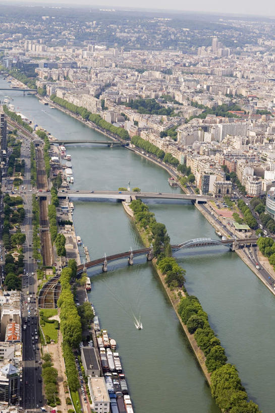 无人,家,竖图,俯视,航拍,室外,白天,度假,海浪,海洋,美景,山,山脉,植物,城市风光,城市,道路,路,轮船,公路,船,汽车,法国,巴黎,欧洲,许多,阴影,朦胧,模糊,光线,影子,房屋,屋子,景观,浪花,山峰,高架,交通,山峦,首都,娱乐,楼房,住宅,车,树,树木,排列,绿色,阳光,自然,海水,交通工具,轿车,群山,享受,休闲,景色,放松,生长,成长,鸟瞰,载具,高架桥,海景,高架道路,跨线桥,法兰西共和国,法兰西第五共和国,摆列,大海,风浪,海,海水的波动,近岸浪,涌浪,彩图,高角度拍摄,房子,布列,分列