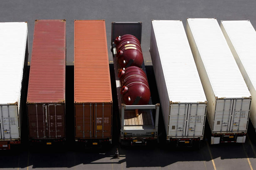 无人,码头,横图,俯视,室外,白天,度假,美景,城市风光,城市,港口,一排,阴影,整齐,光线,影子,景观,集装箱,娱乐,货柜,排列,阳光,箱子,享受,休闲,景色,放松,运输,队列,物流,彩图,高角度拍摄,摆渡口,埠头,渡口,渡头,港湾,海港,货运码头,口岸,商港