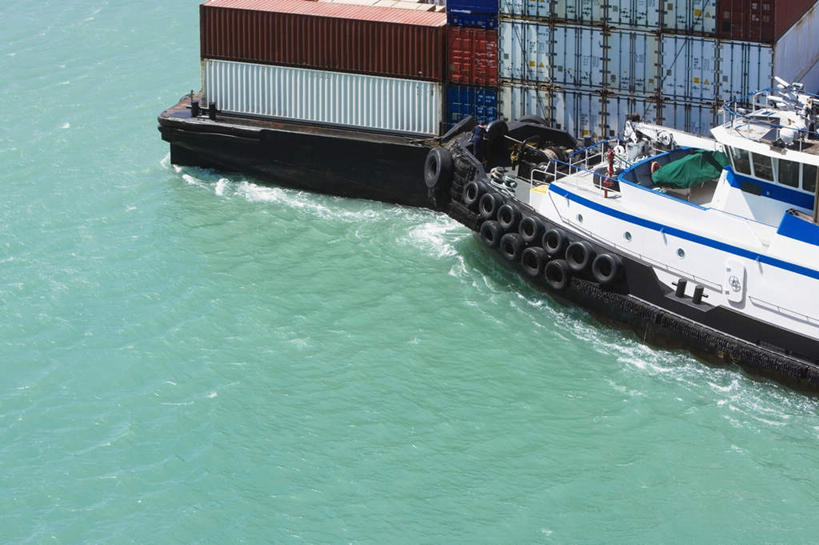 无人,横图,俯视,室外,白天,海浪,海洋,轮船,船,一堆,许多,波纹,堆叠,堆积,飞溅,溅,液体,浪花,水滴,集装箱,很多,货柜,水珠,水纹,海水,箱子,船尾波,交通工具,波浪,运输,堆,喷洒,载具,海景,物流,大海,风浪,海,海水的波动,近岸浪,涌浪,彩图,高角度拍摄