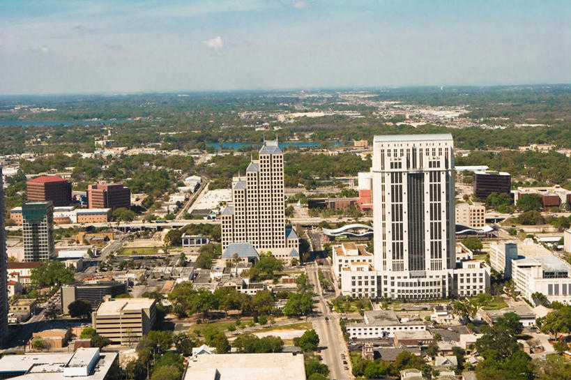 无人,家,高楼大厦,横图,俯视,航拍,室外,白天,度假,办公楼,海浪,海洋,美景,植物,城市风光,城市,大厦,建筑,摩天大楼,写字楼,美国,阴影,光线,影子,房屋,屋子,景观,浪花,云,云朵,公寓,云彩,娱乐,洋房,楼房,住宅,树,树木,蓝色,绿色,白云,蓝天,天空,阳光,自然,海水,楼宇,天,享受,休闲,商务楼,景色,放松,生长,晴朗,成长,北美,北美洲,鸟瞰,美洲,海景,佛罗里达,奥兰多,佛罗里达州,佛州,阳光州,北亚美利加洲,亚美利加洲,奥兰多市,大海,风浪,海,海水的波动,近岸浪,涌浪,晴空,彩图,高角度拍摄,房子,大楼,高层建筑,高楼,摩天楼