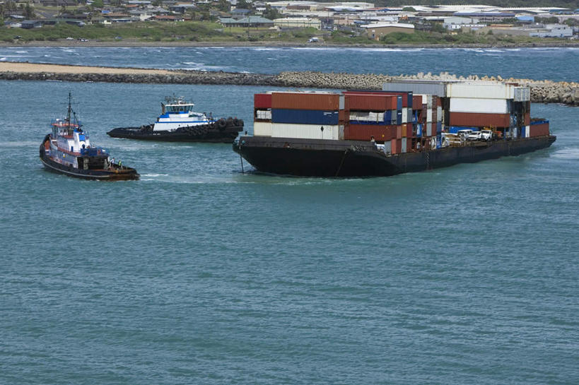无人,码头,横图,室外,白天,正面,度假,海浪,海洋,美景,城市风光,城市,港口,轮船,船,一排,波纹,飞溅,整齐,溅,液体,景观,浪花,水滴,集装箱,娱乐,货柜,水珠,排列,水纹,海水,箱子,船尾波,交通工具,波浪,享受,休闲,景色,放松,运输,堆,队列,喷洒,载具,海景,物流,大海,风浪,海,海水的波动,近岸浪,涌浪,彩图,摆渡口,埠头,渡口,渡头,港湾,海港,货运码头,口岸,商港