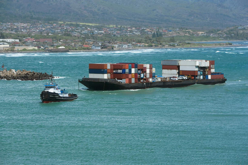 无人,码头,横图,室外,白天,正面,度假,海浪,海洋,石头,美景,山,山脉,城市风光,城市,港口,轮船,船,波纹,飞溅,溅,石子,液体,景观,浪花,山峰,水滴,集装箱,山峦,娱乐,货柜,水珠,水纹,海水,箱子,船尾波,交通工具,波浪,群山,享受,休闲,景色,放松,运输,喷洒,载具,海景,物流,沉积岩,水成岩,大海,风浪,海,海水的波动,近岸浪,石块,岩石,涌浪,彩图,摆渡口,埠头,渡口,渡头,港湾,海港,货运码头,口岸,商港