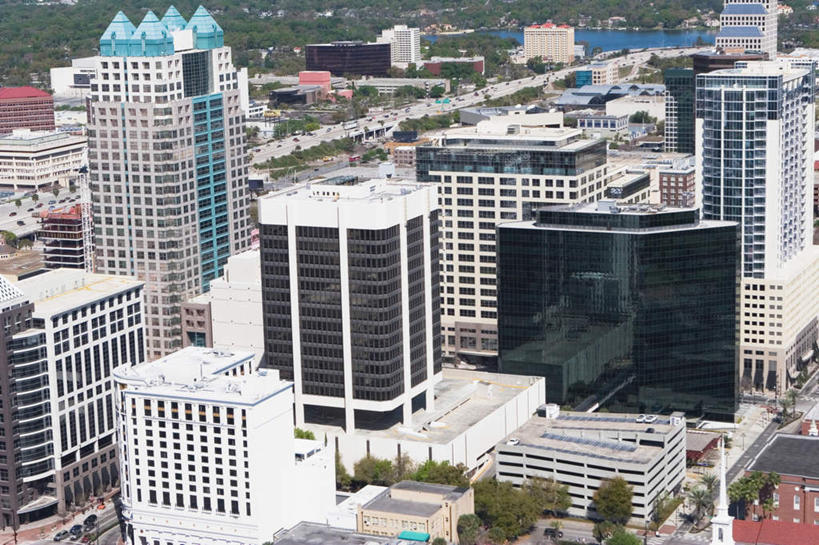 无人,家,高楼大厦,横图,俯视,室外,白天,度假,办公楼,湖,湖泊,美景,水,植物,城市风光,城市,大厦,建筑,摩天大楼,写字楼,美国,房屋,屋子,湖面,景观,水流,水面,公寓,娱乐,洋房,楼房,住宅,树,树木,绿色,自然,楼宇,湖水,享受,休闲,商务楼,景色,放松,生长,成长,北美,北美洲,美洲,佛罗里达,奥兰多,佛罗里达州,佛州,阳光州,北亚美利加洲,亚美利加洲,奥兰多市,彩图,高角度拍摄,房子,大楼,高层建筑,高楼,摩天楼