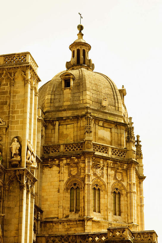 无人,教堂,竖图,室外,白天,仰视,旅游,度假,石头,标志建筑,地标,建筑,西班牙,欧洲,节日,石子,墙,文化,娱乐,建设,墙壁,墙面,祈祷,享受,休闲,健康,旅游胜地,放松,许愿,宗教,信仰,纪念,祈求,基督教,南欧,天主教,信念,托莱多,西班牙王国,托莱多省,托莱多大教堂,平安,石块,彩图,低角度拍摄,大教堂,礼拜堂