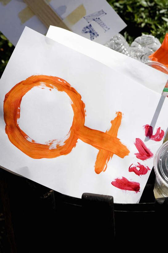 无人,竖图,俯视,室外,特写,白天,静物,环保,塑料,垃圾桶,标识,标记,容器,塑料制品,吸管,能源,储藏,垃圾箱,回收,资源,空心,储存,利用,低碳,循环,饮管,表记,标帜,持续,彩图,高角度拍摄,贮存,圆柱状