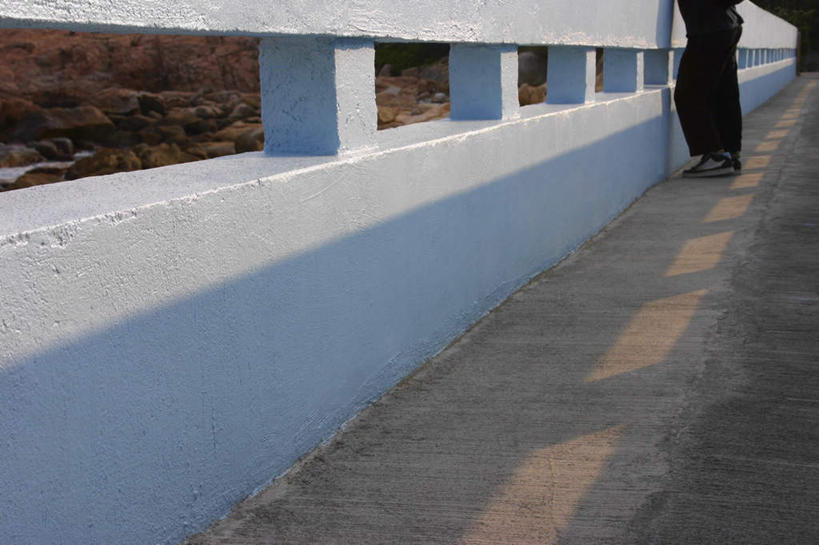 东方人,一个人,栏杆,站,横图,室外,白天,正面,度假,美景,城市风光,城市,香港,中国,亚洲,仅一个男性,仅一个人,仅一个中年男性,裤子,墙,景观,围栏,黄种人,娱乐,护栏,墙壁,墙面,白色,靠,靠着,站着,享受,休闲,景色,放松,港,东亚,大屿山,香港特别行政区,港澳台,中华人民共和国,大濠岛,荃湾区,男人,男性,中年男性,亚洲人,站立,半身,彩图