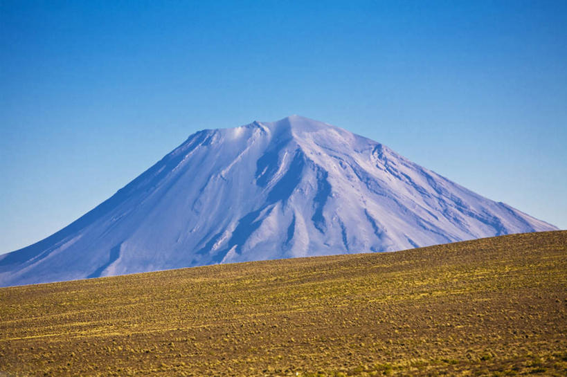 无人,横图,室外,白天,正面,旅游,度假,美景,山,山脉,雪,大雪,秘鲁,阴影,光线,影子,积雪,景观,山峰,雪景,冬季,冬天,山峦,娱乐,蓝色,蓝天,天空,阳光,自然,群山,天,享受,休闲,景色,南美,放松,寒冷,晴朗,南美洲,拉丁美洲,自然风光,美洲,万里无云,秘鲁共和国,阿雷基帕,亚美利加洲,严寒,南亚美利加洲,玉米之仓,阿雷基帕省,晴空,晴空万里,彩图