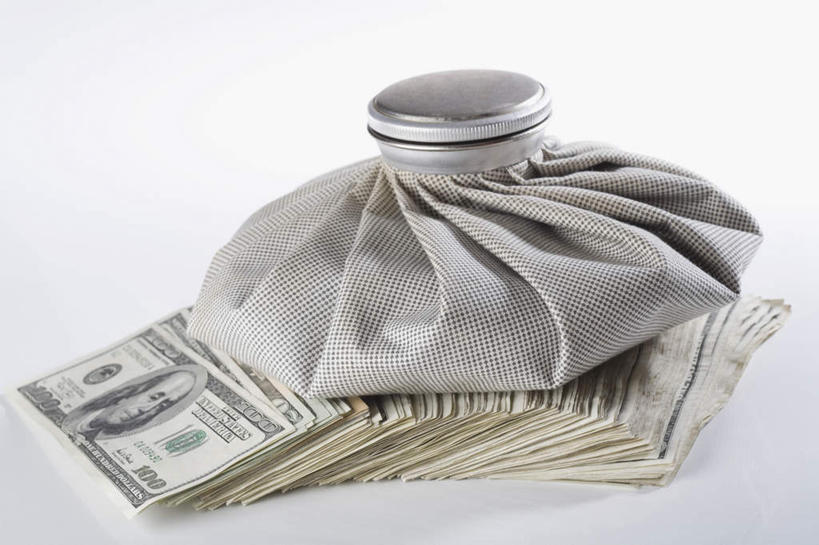 无人,横图,室内,特写,白天,白色背景,正面,钱,美元,静物,一排,许多,阴影,整齐,反射,钱币,影子,美金,冷冻,排列,钞票,金融,纸币,摄影,影棚,经济,卫生,冰袋,队列,美圆,介质,流通,纸钞,贸易,方便,新颖,货币,现金,彩图,影棚拍摄,拍摄